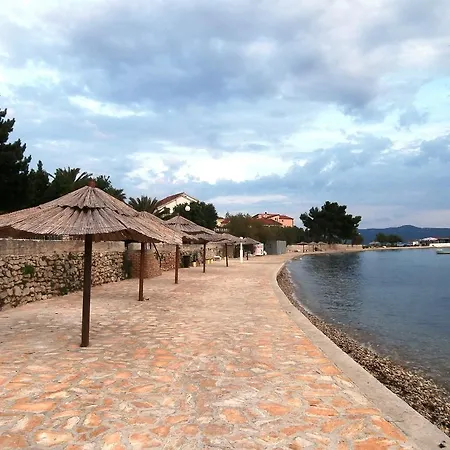 Apartamento Lara Sukošan