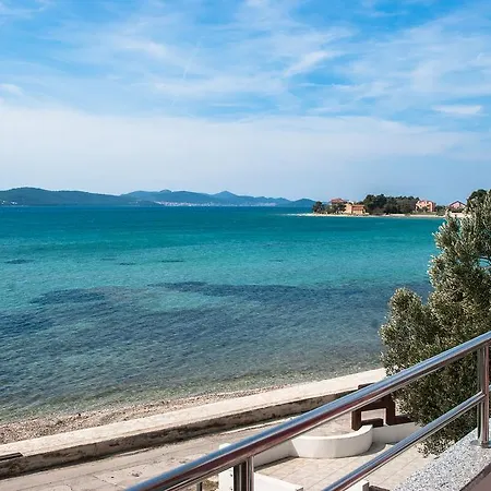 Lara Apartamento Sukošan