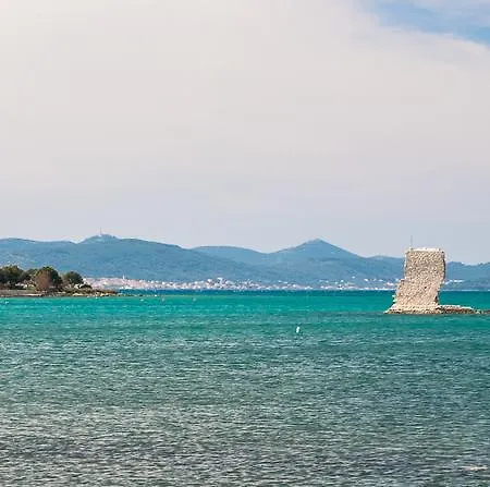 Apartamento Lara Sukošan