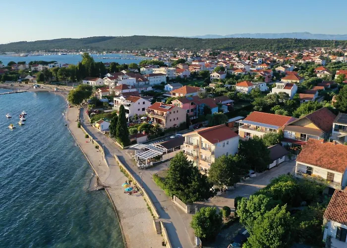 Lara Apartman