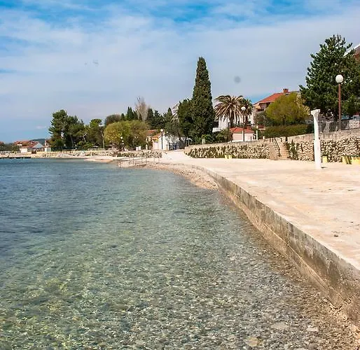 Apartman Lara