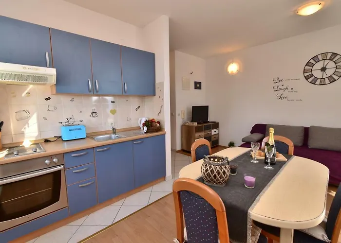 Lara Apartman