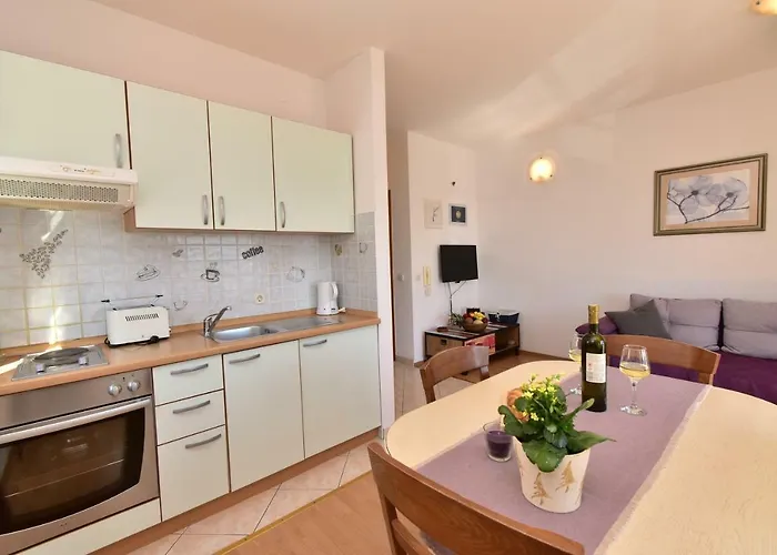 Lara Apartman Sukošan
