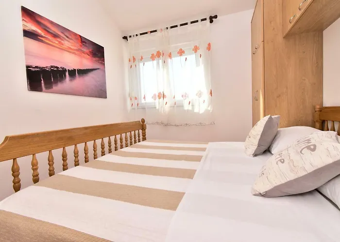 Lara Apartman