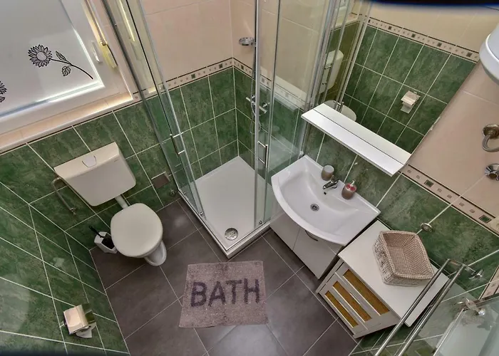 Apartman Lara Sukošan