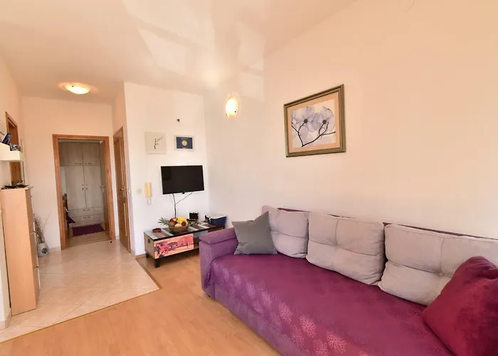 Apartman Lara *