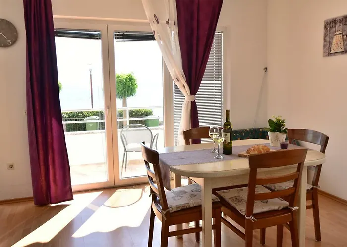 Apartamento Lara Sukošan