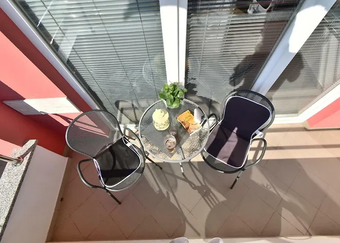 Lara Apartman